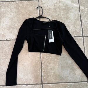Tiger Mist Black Long Sleeve Crop Top. Women’s size medium.